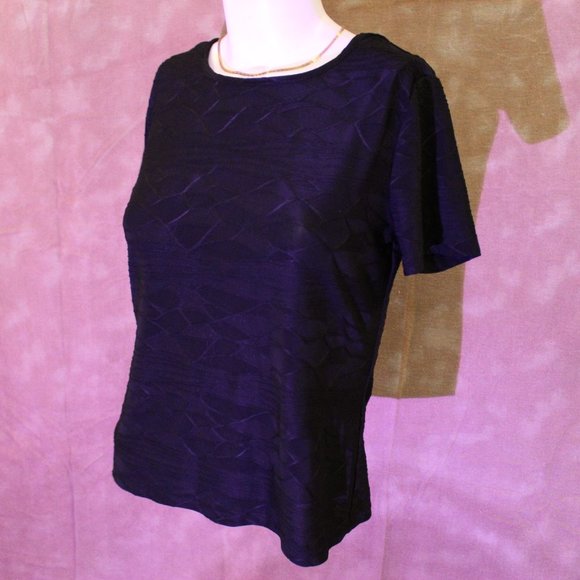 Black Tee - Picture 1 of 4